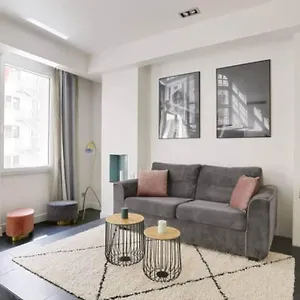 https://appartement-cosy-prs-du-marais.fr-paris.fr